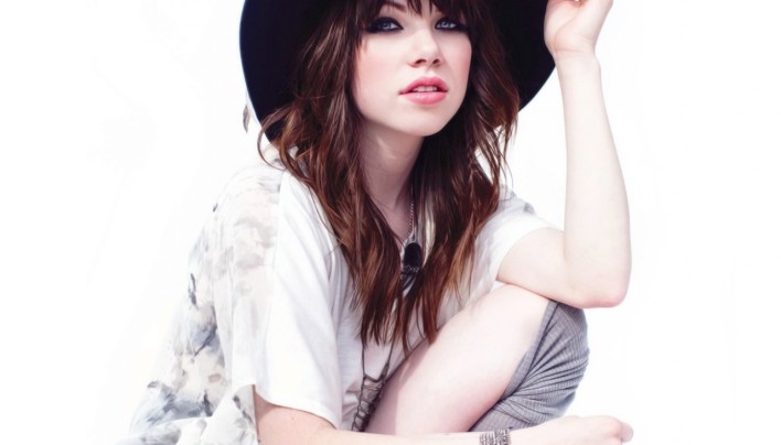 15 Pictures – Carly Rae Jepsen